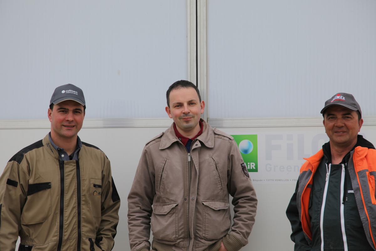Erwan et Dominique Soyer avec Julien Amiry, leur technicien Cultivert