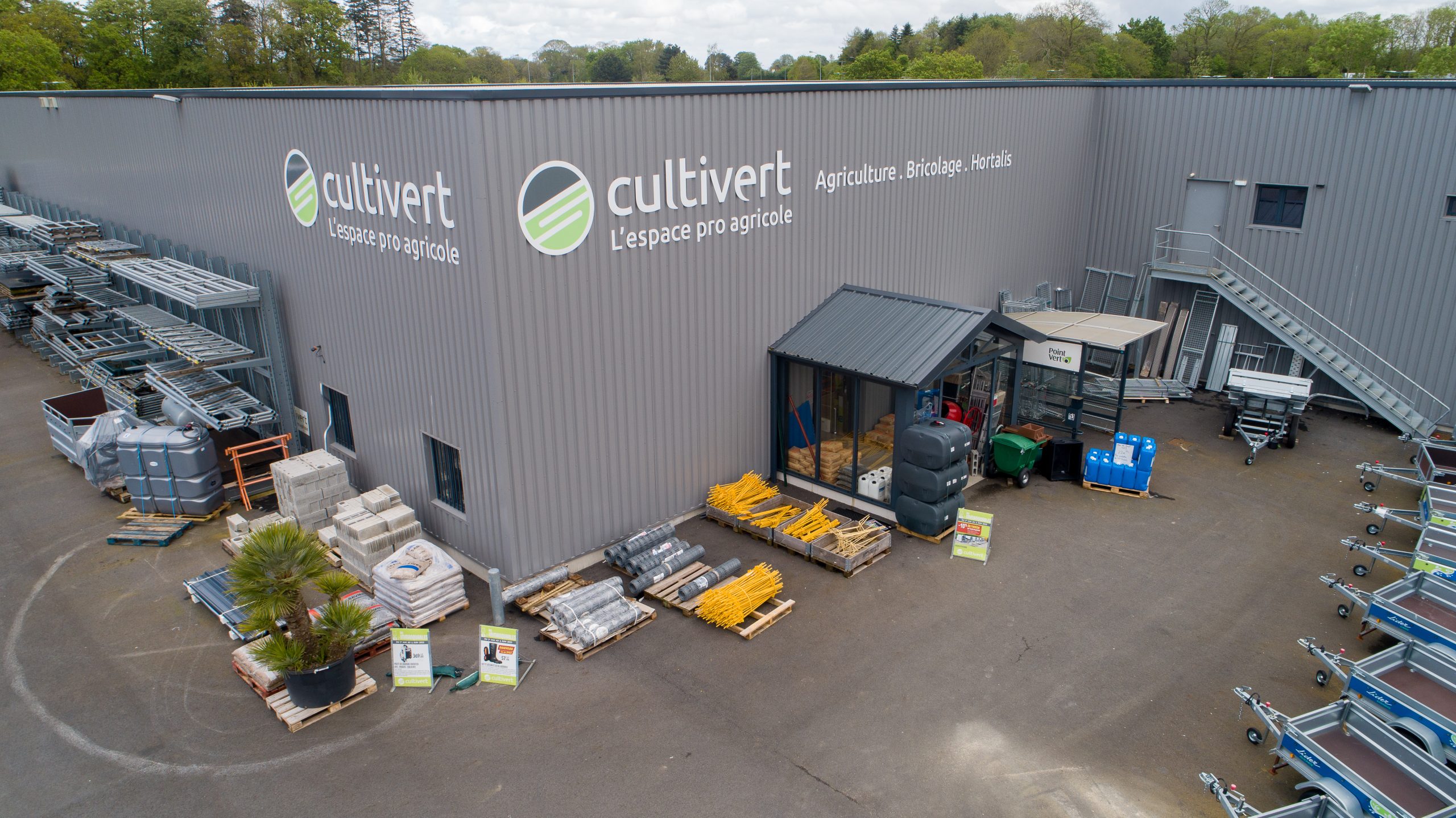 Magasin Cultivert de vente de produits et matériels d'élevage agricole